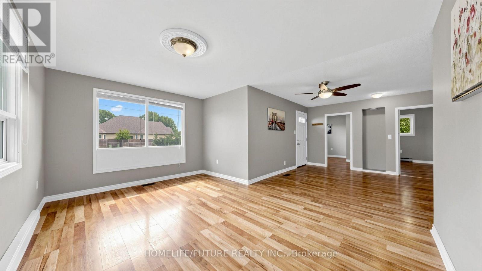 804 DUNDAS STREET W - 8