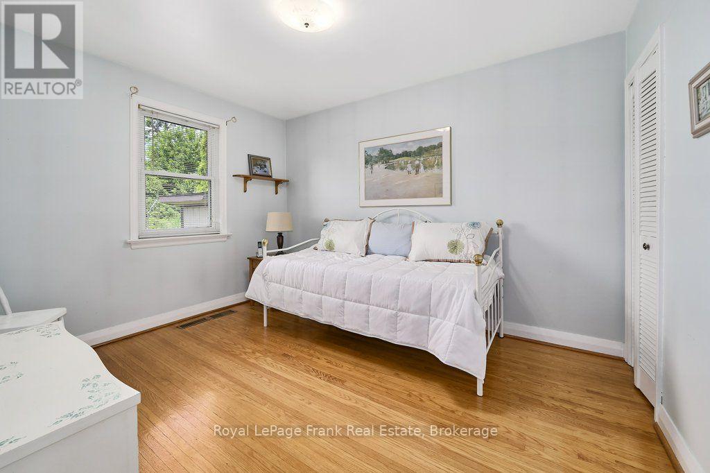 55 LEAHANN DRIVE - 16