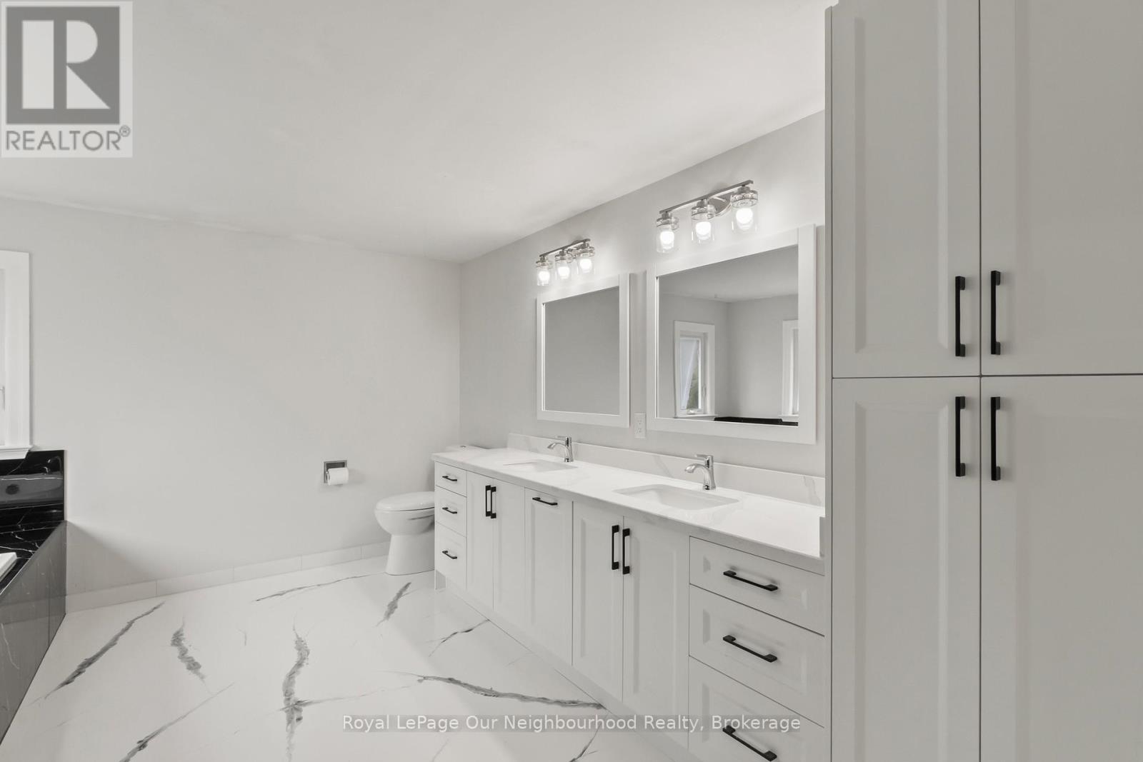 56 GLENABBEY DRIVE - 18