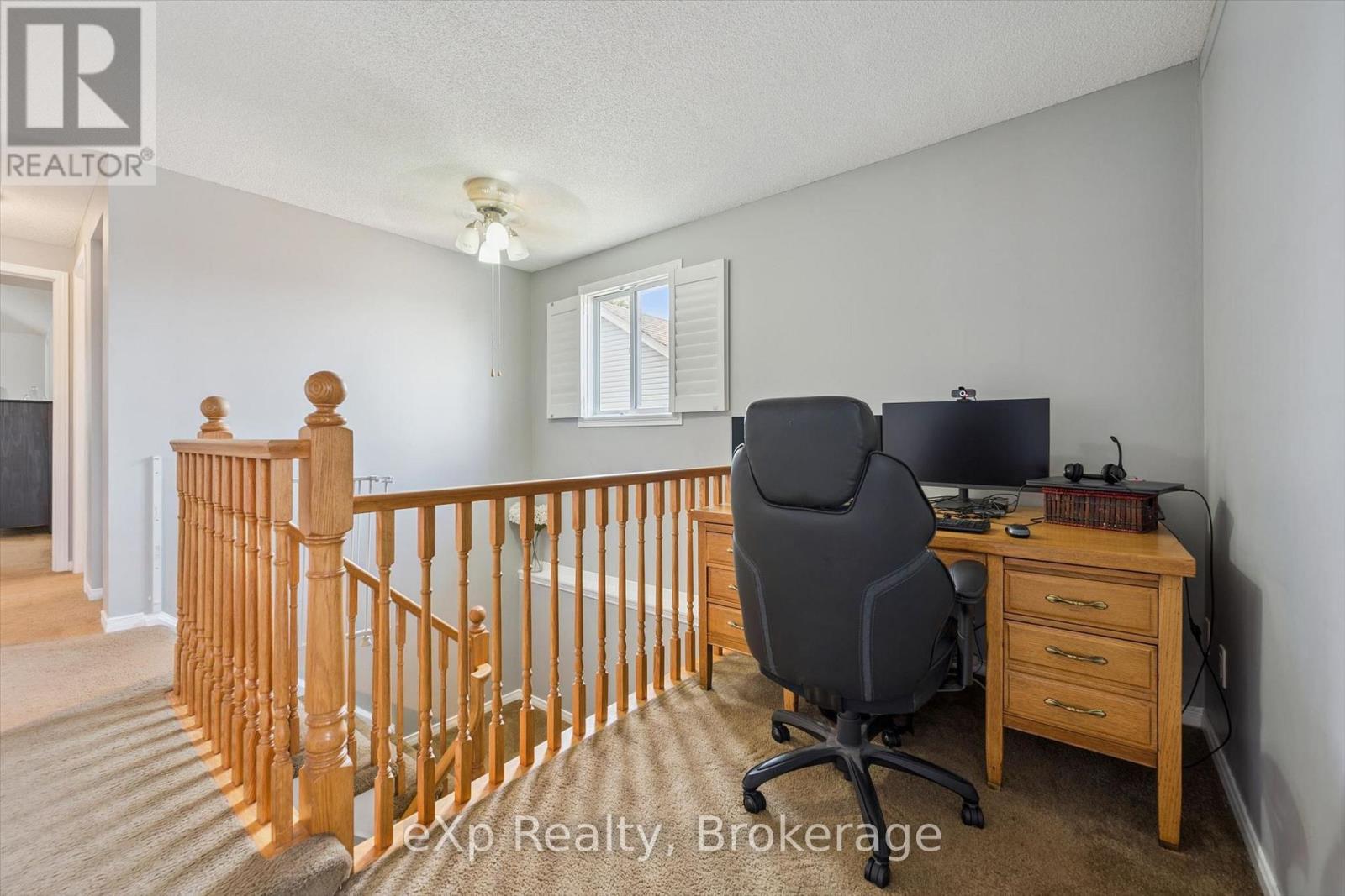 296 TAIT CRESCENT - 22