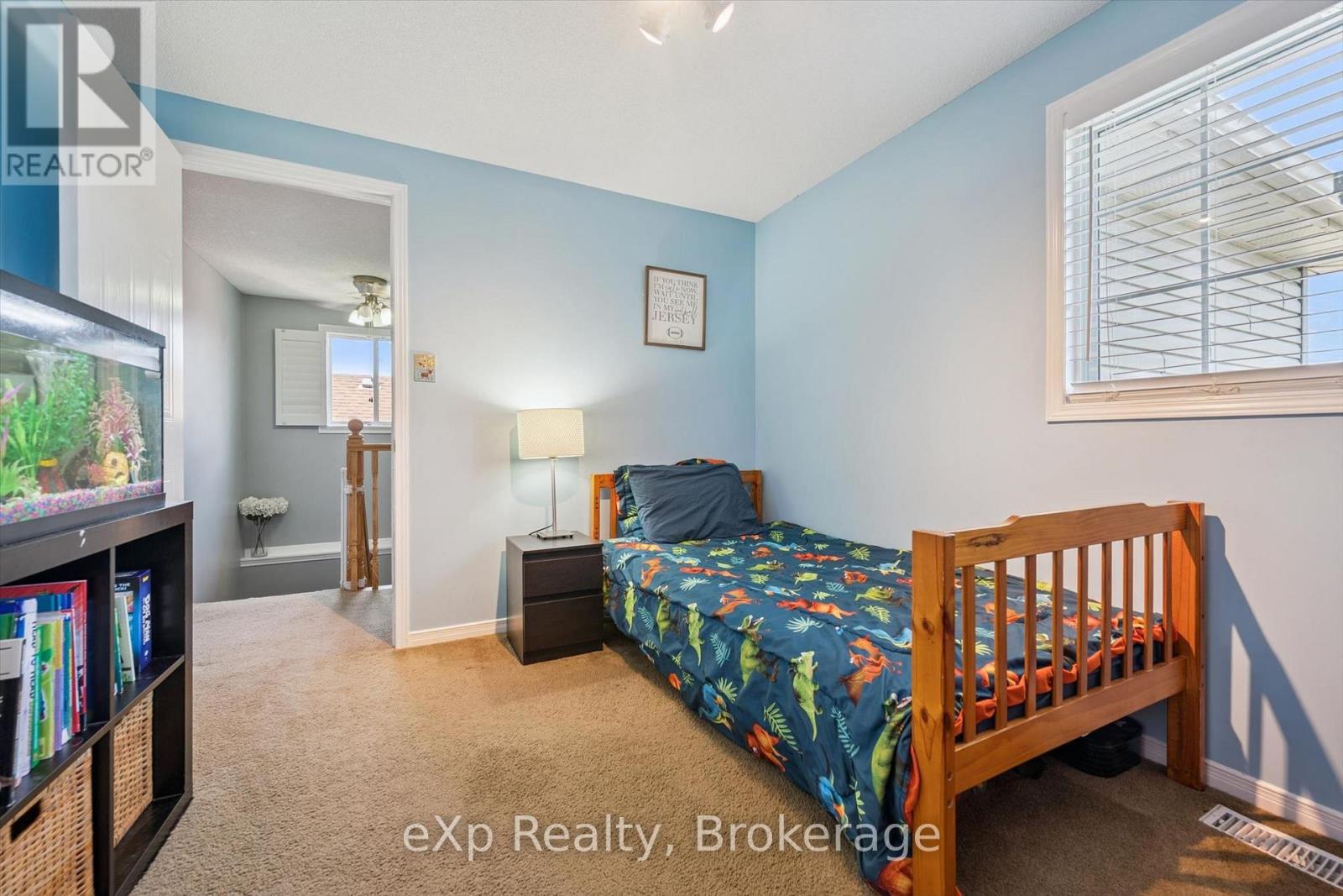 296 TAIT CRESCENT - 24