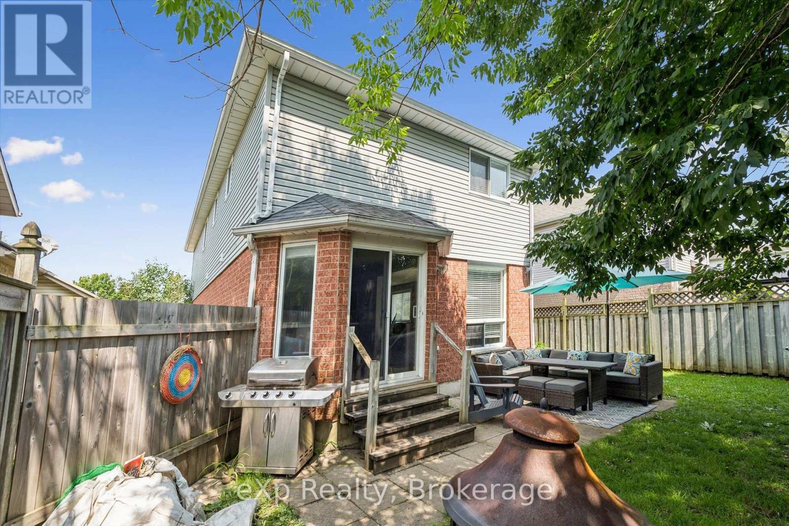 296 TAIT CRESCENT - 36