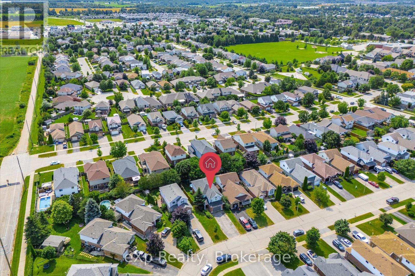 296 TAIT CRESCENT - 46