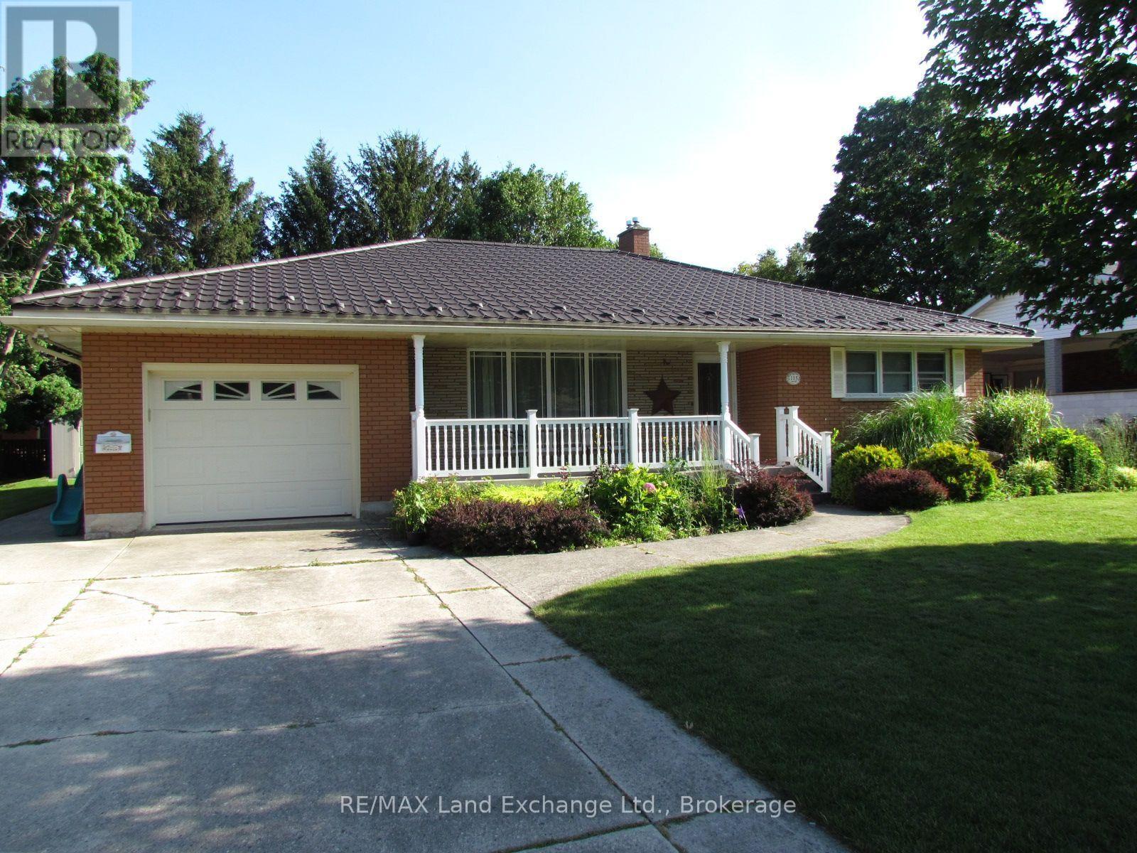 115 BROWN'S LANE - 2