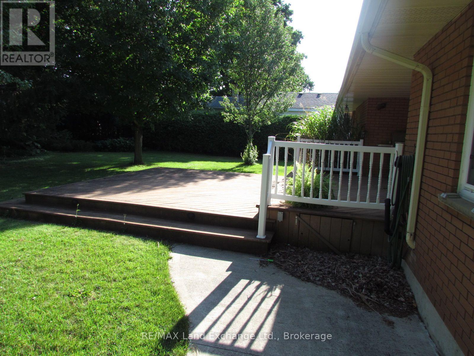 115 BROWN'S LANE - 5
