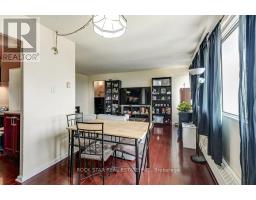 1711 - 10 Sunny Glenway, Toronto, ON M3C2Z3 Photo 11