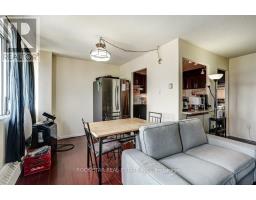 1711 - 10 Sunny Glenway, Toronto, ON M3C2Z3 Photo 12
