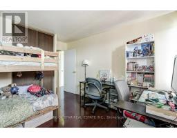 1711 - 10 Sunny Glenway, Toronto, ON M3C2Z3 Photo 17