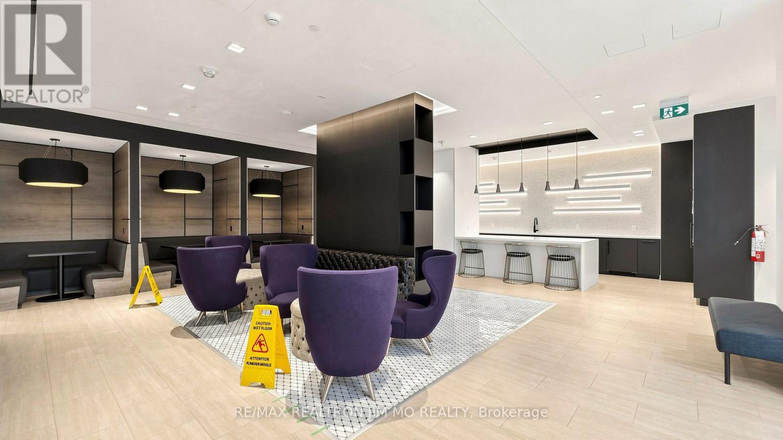 #4116 85 WOOD STREET - 45