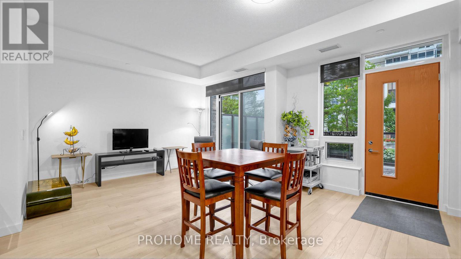 #111 27 MCMAHON DRIVE - Image 10