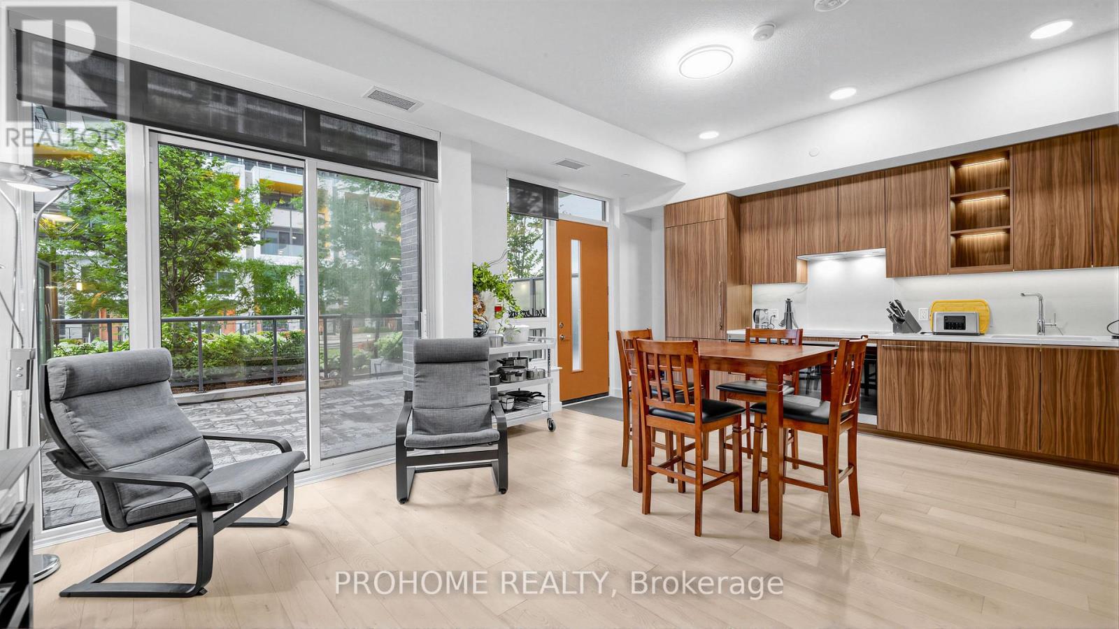 #111 27 MCMAHON DRIVE - Image 7