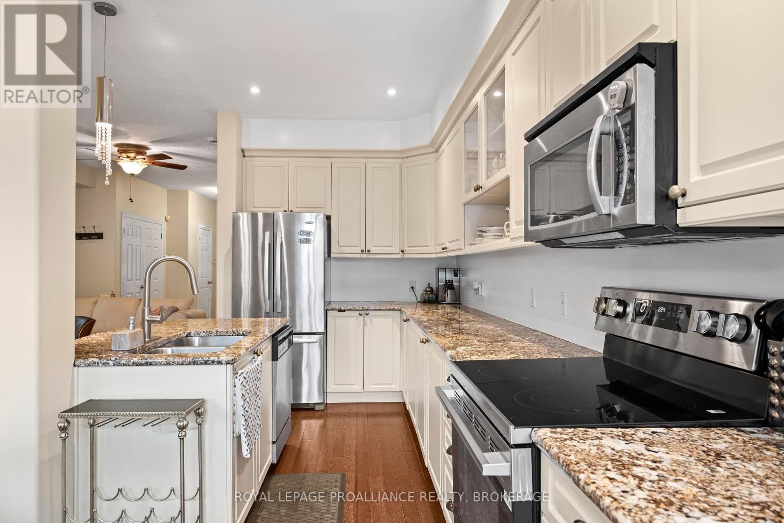 901 ASCOT LANE - 11