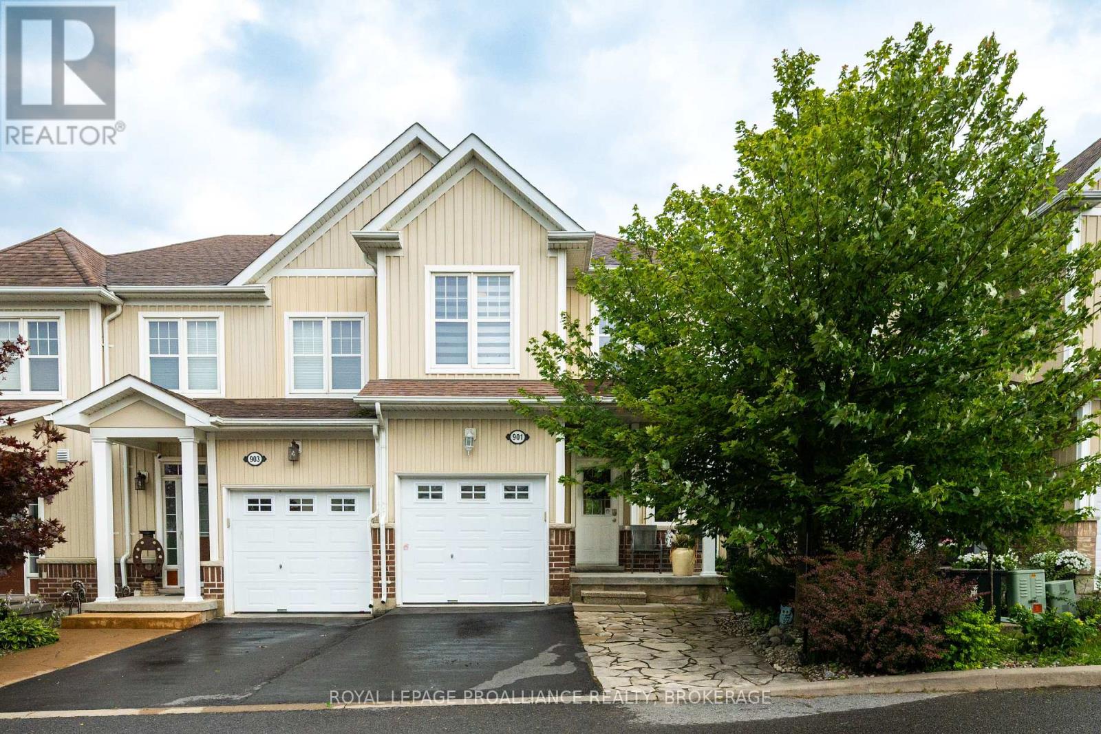 901 ASCOT LANE - 2