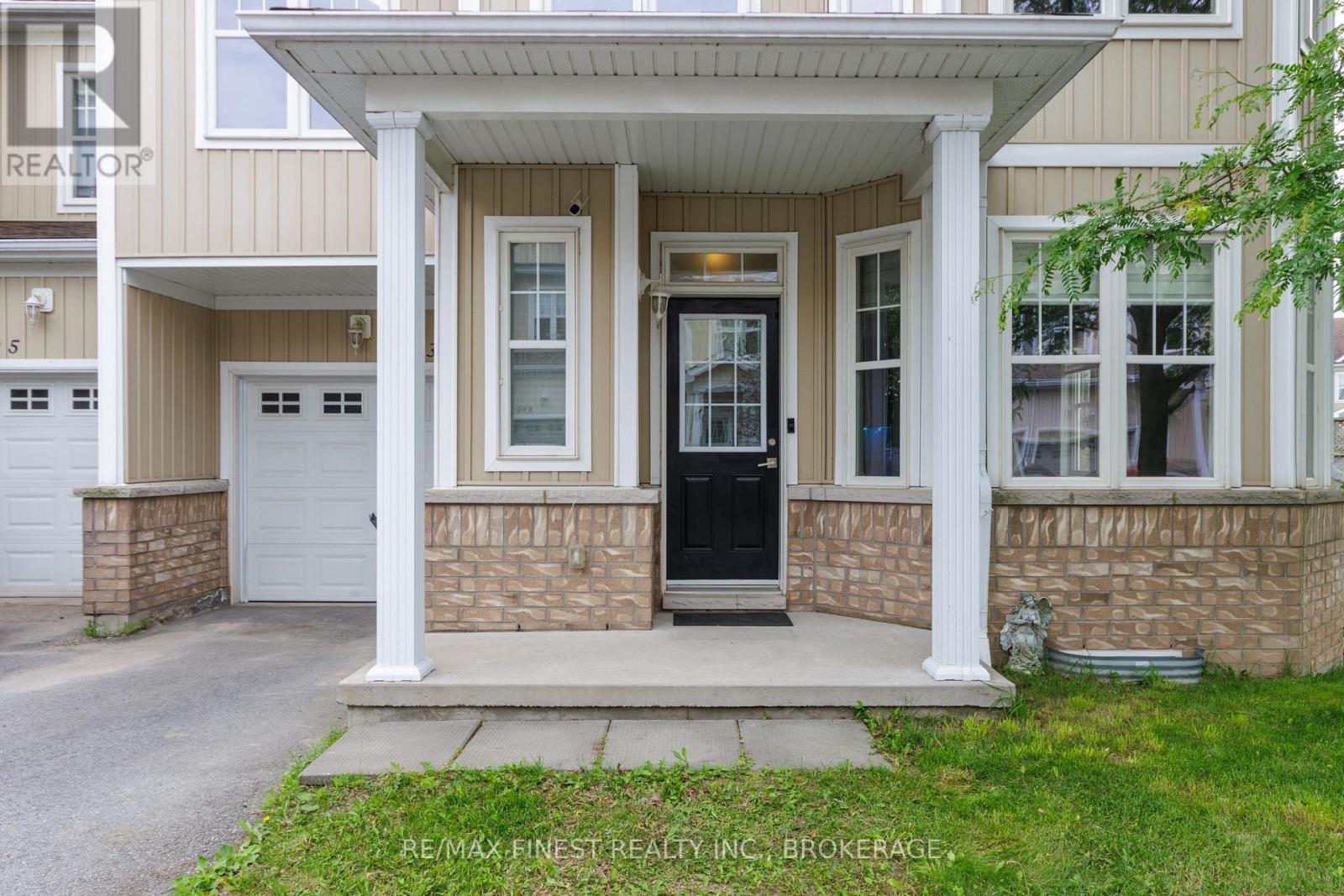 893 ASCOT LANE - 2
