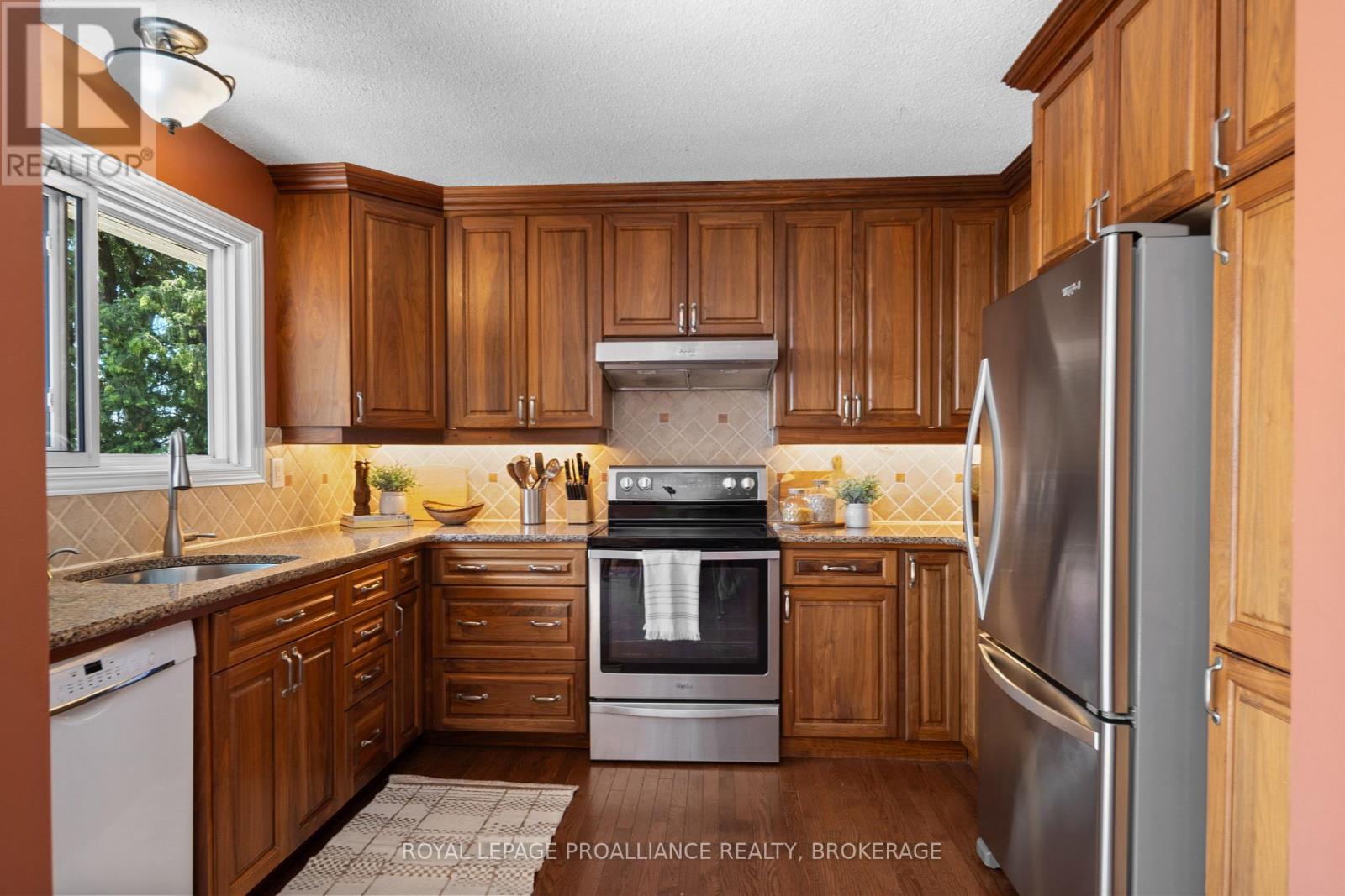94 NICHOLSON POINT ROAD - 11