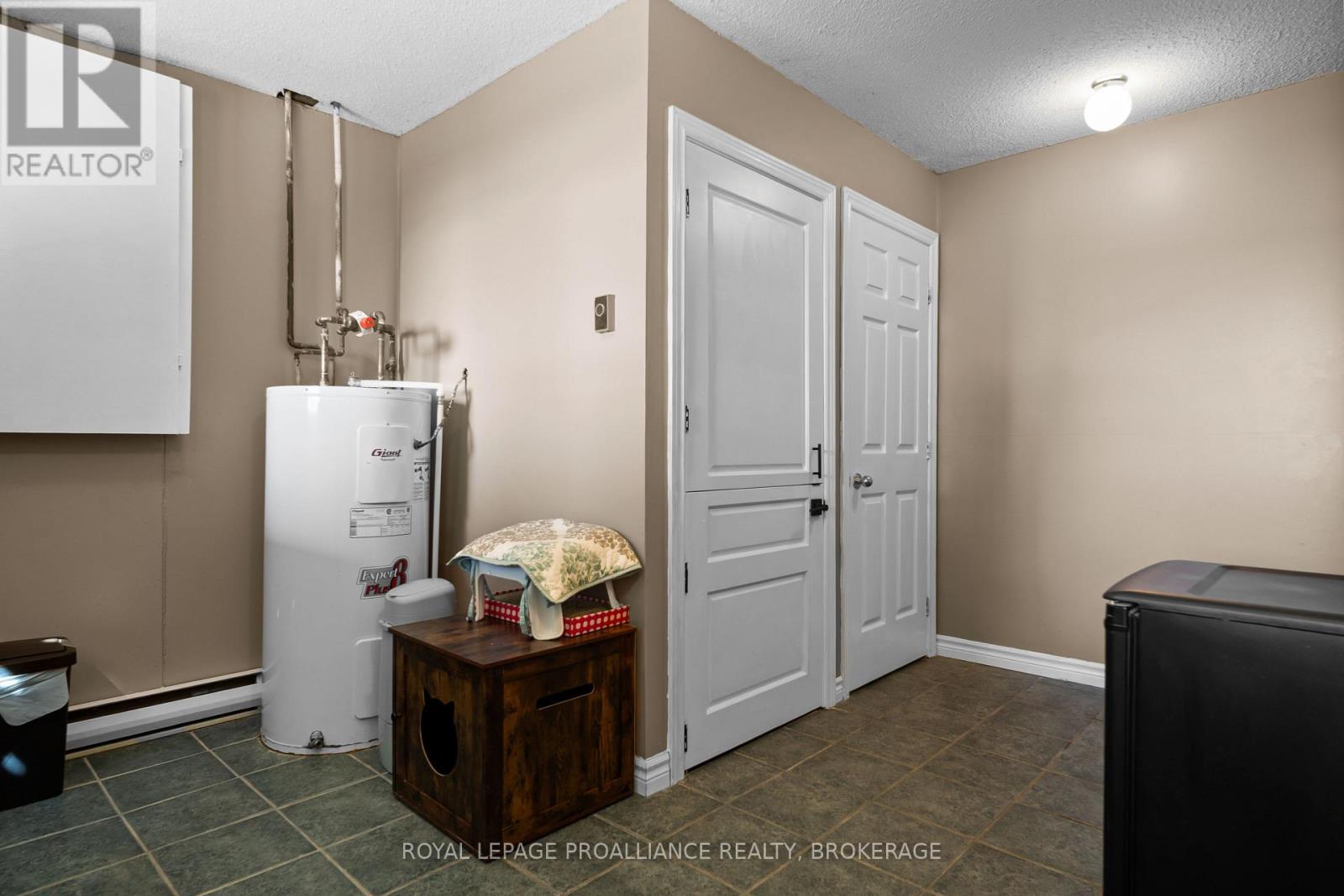 94 NICHOLSON POINT ROAD - 21