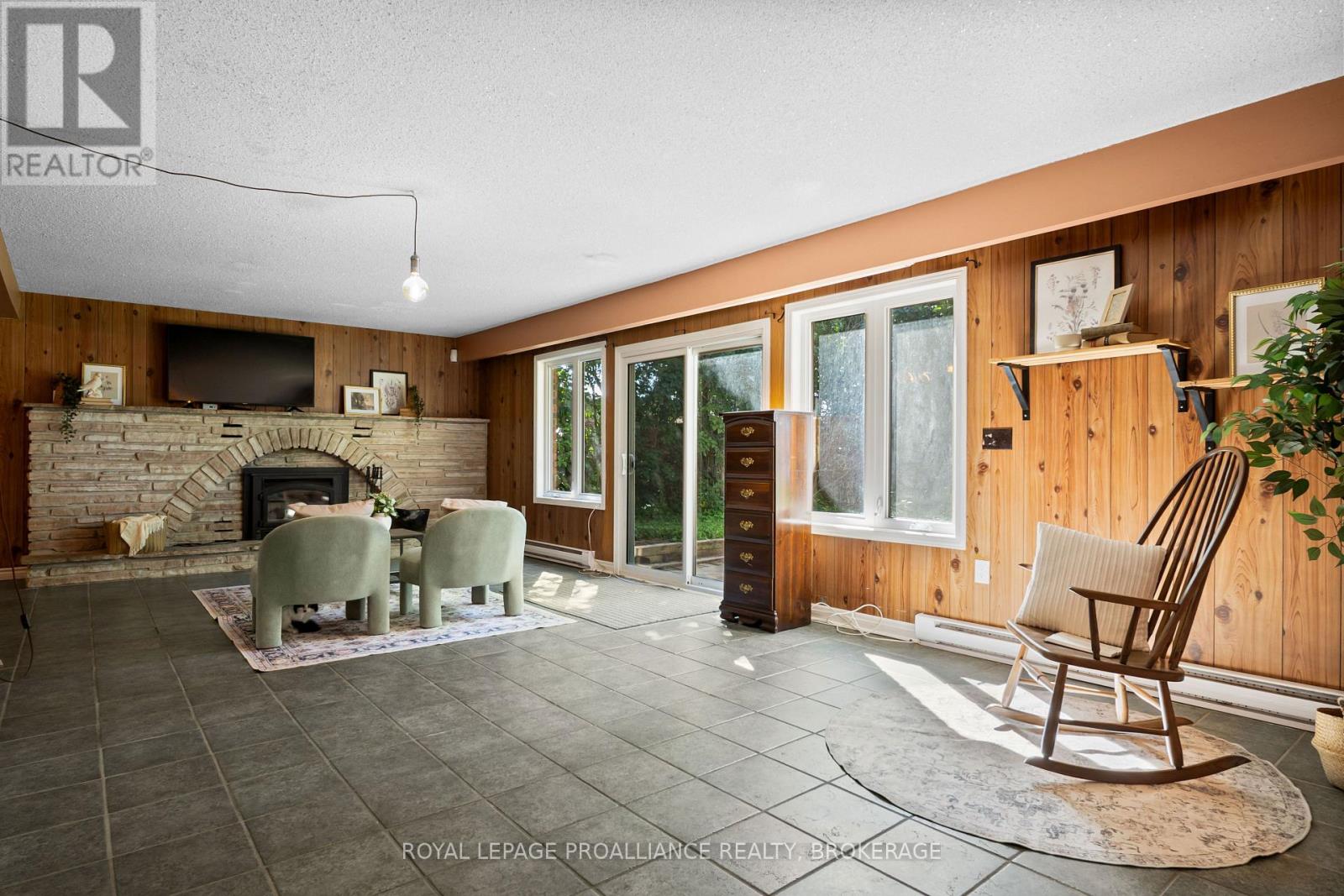 94 NICHOLSON POINT ROAD - 25