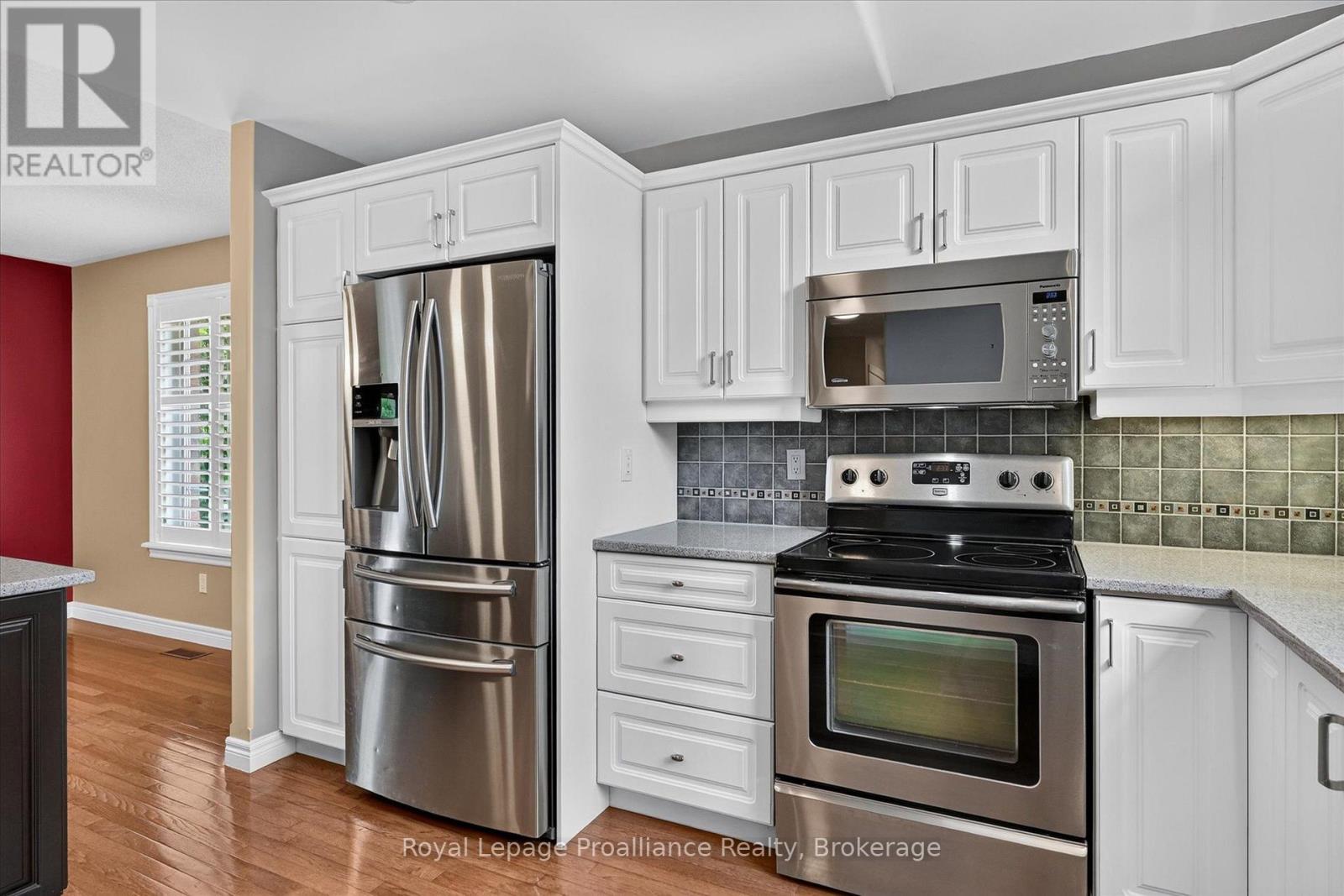 #507 1742 RAVENWOOD DRIVE - 10