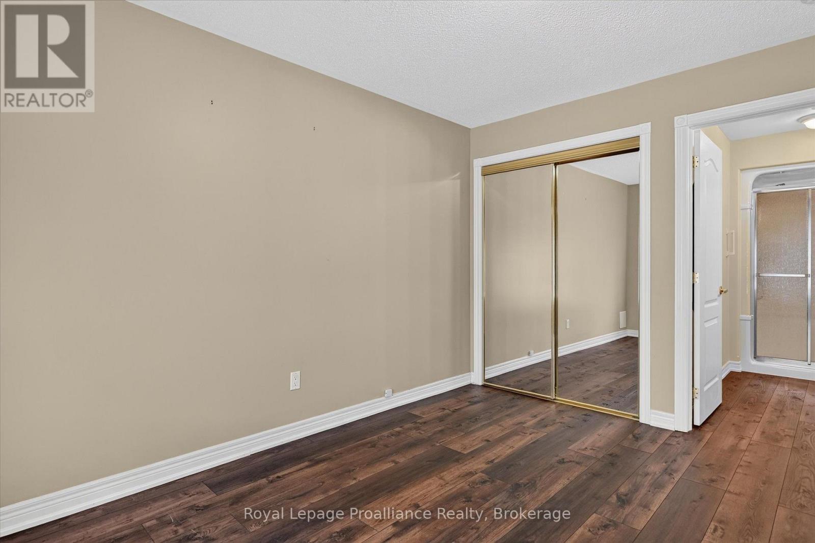 #507 1742 RAVENWOOD DRIVE - 29