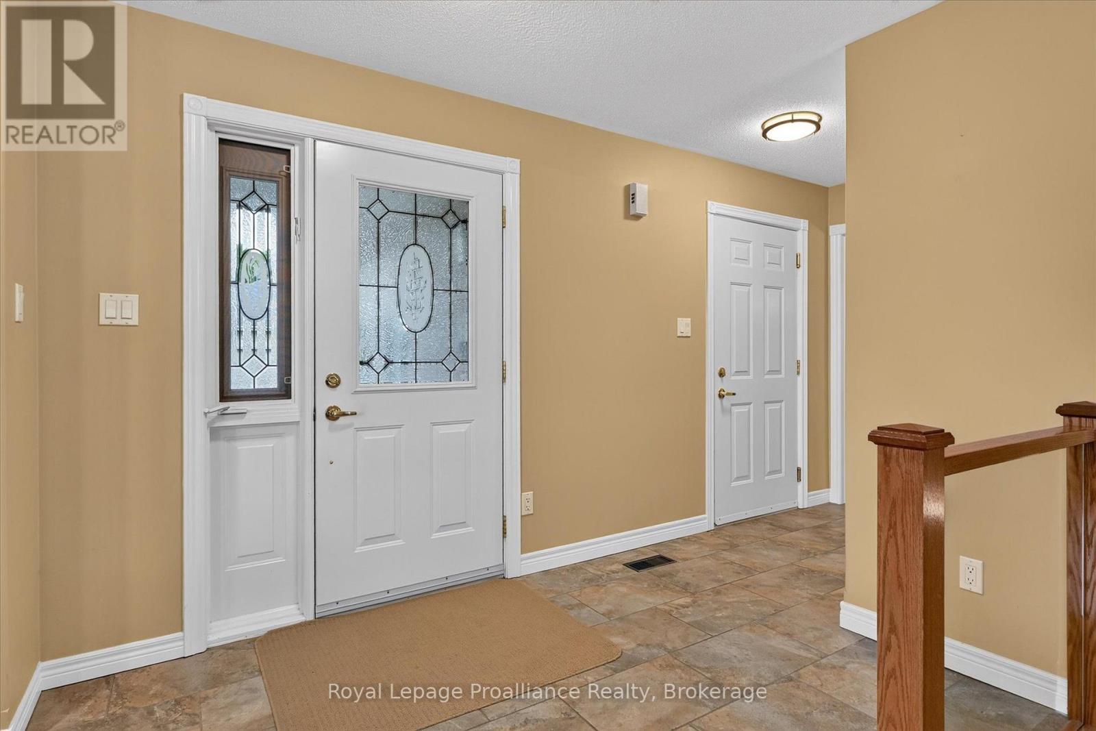 #507 1742 RAVENWOOD DRIVE - 3
