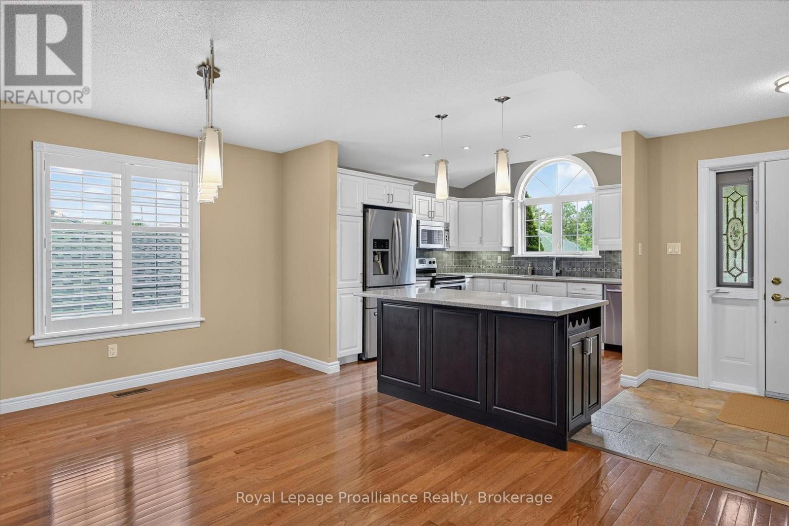 #507 1742 RAVENWOOD DRIVE - 5