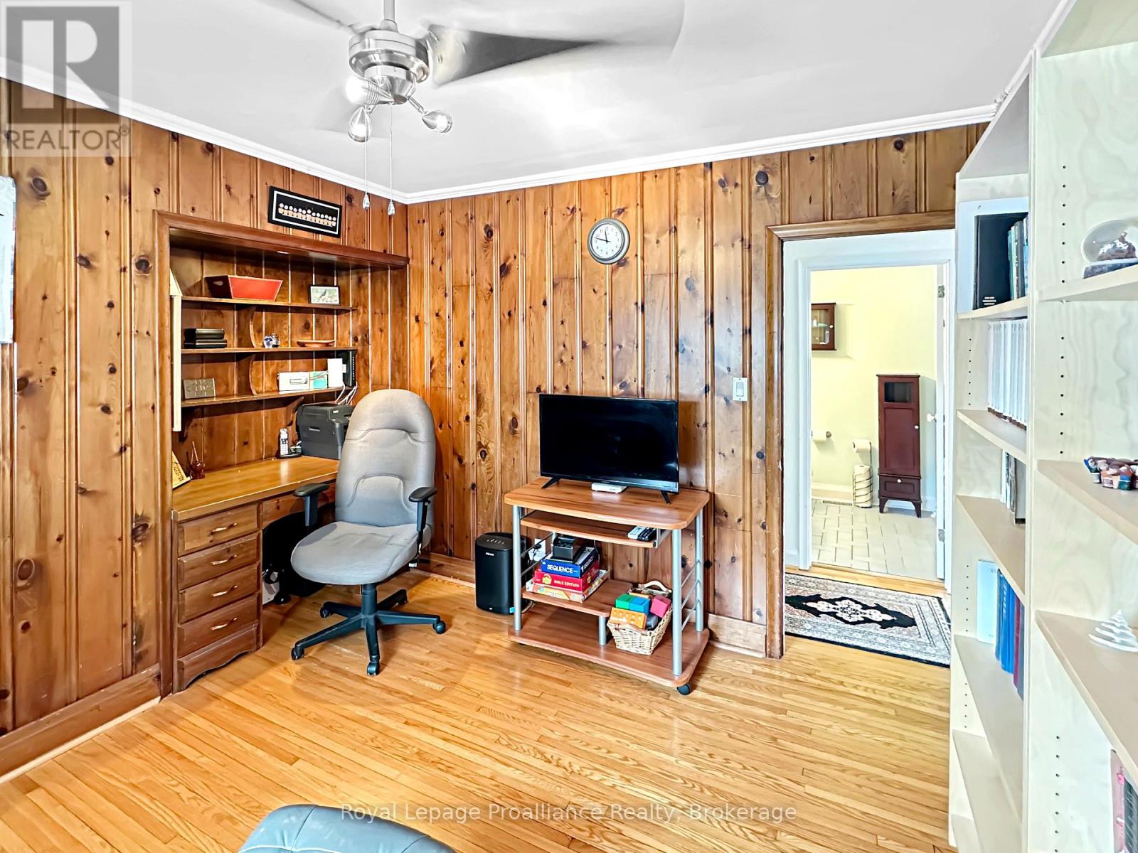 7 EASTWOOD PARK DRIVE - 26