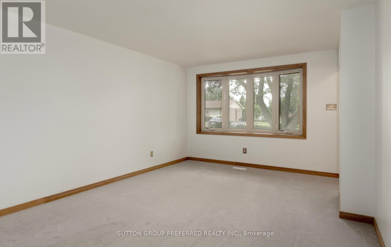 55 JENA CRESCENT - 12