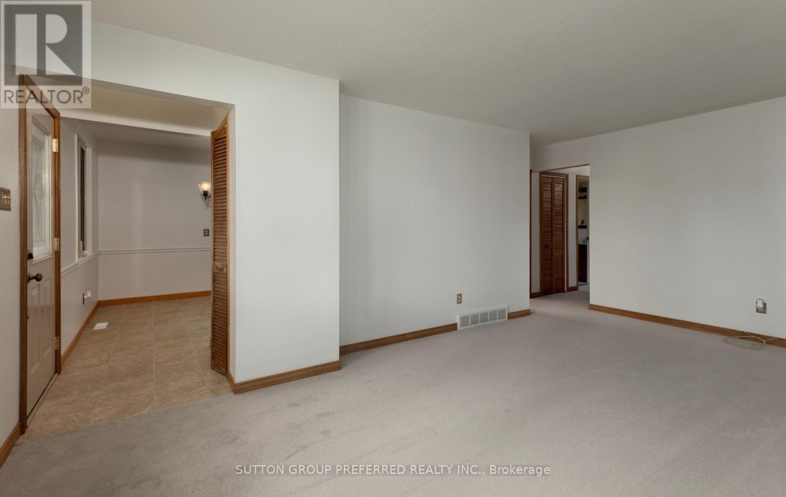 55 JENA CRESCENT - 14