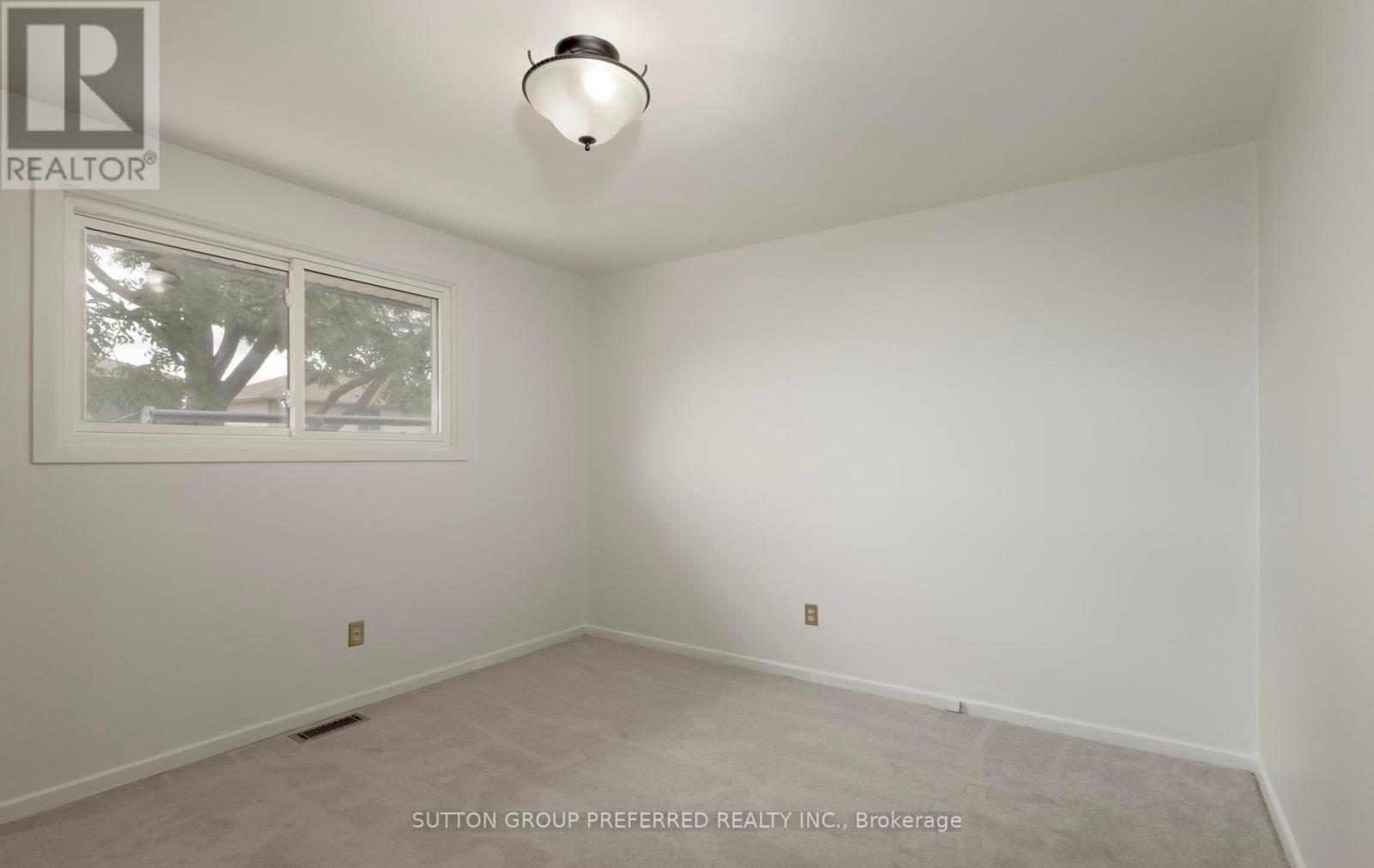 55 JENA CRESCENT - 16