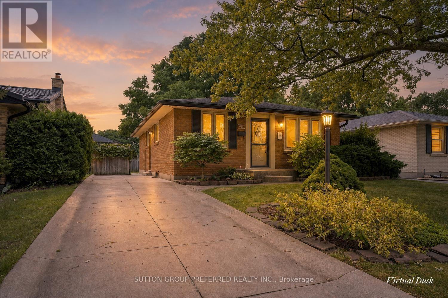 55 JENA CRESCENT - 2