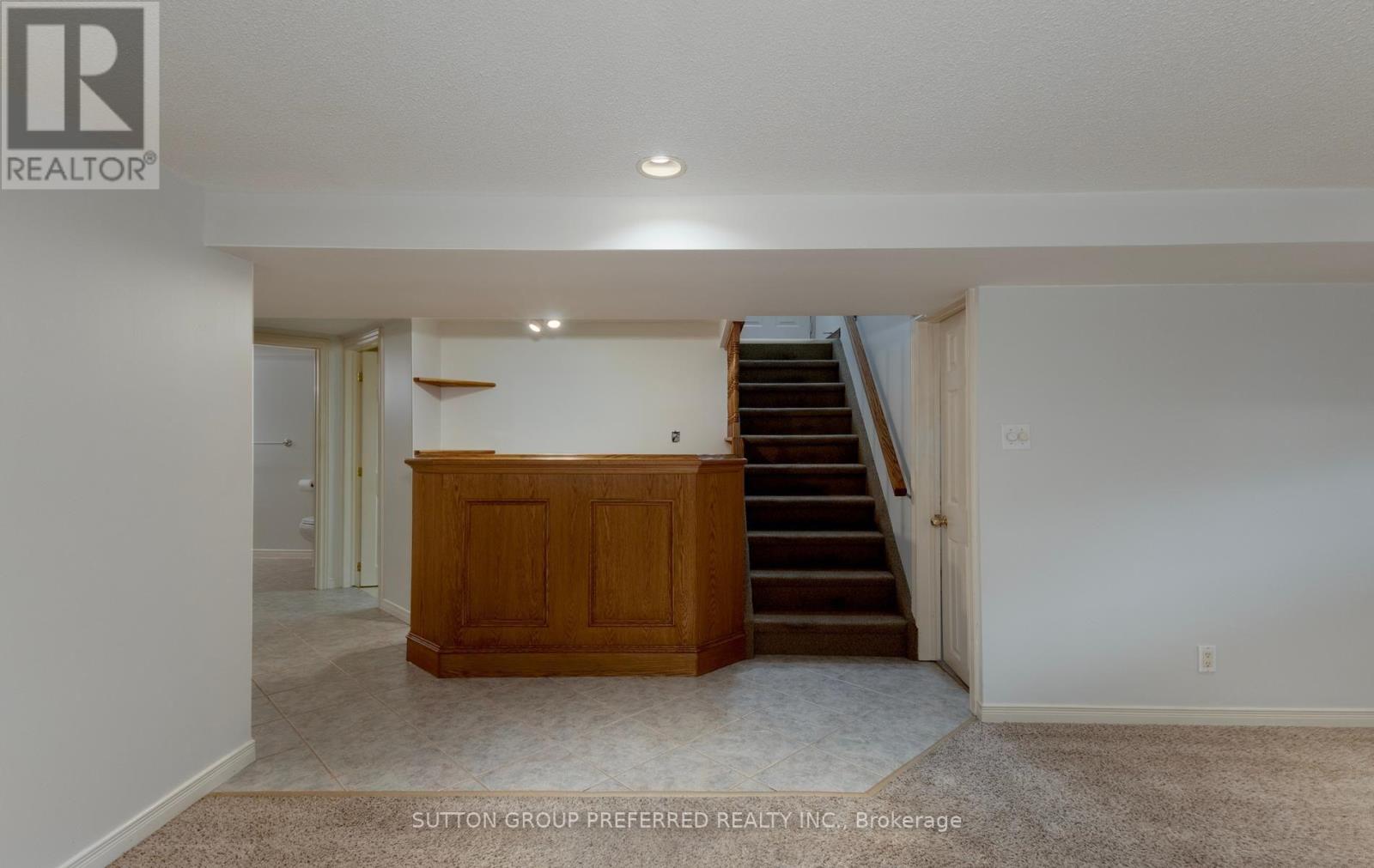 55 JENA CRESCENT - 24
