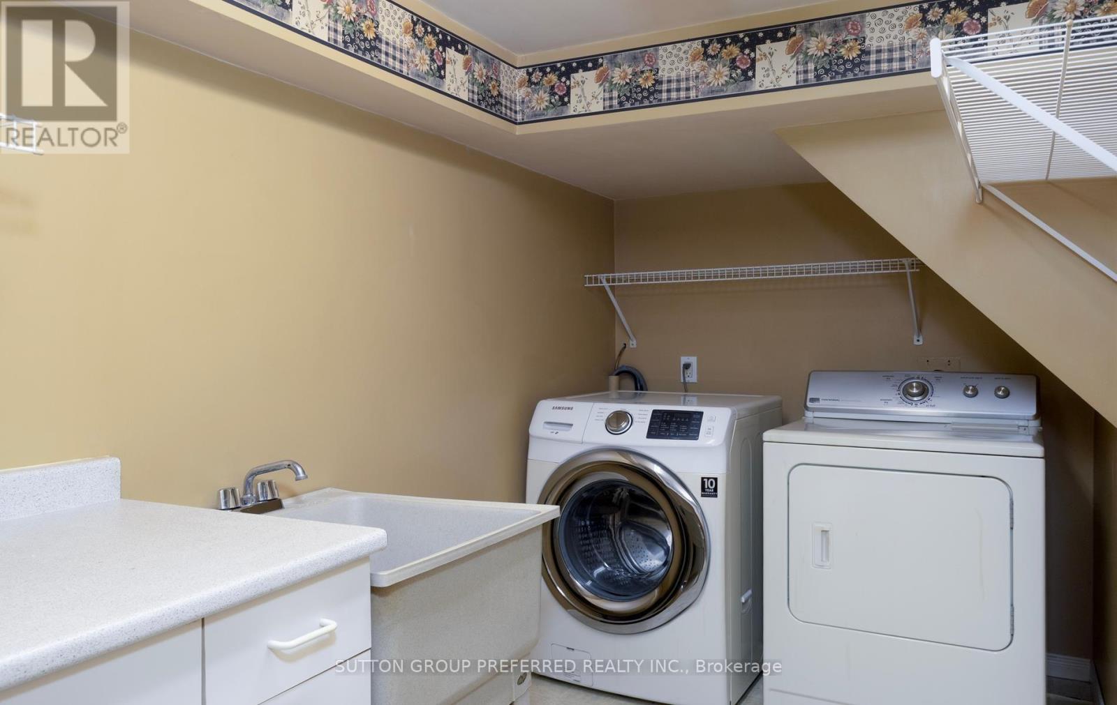 55 JENA CRESCENT - 31