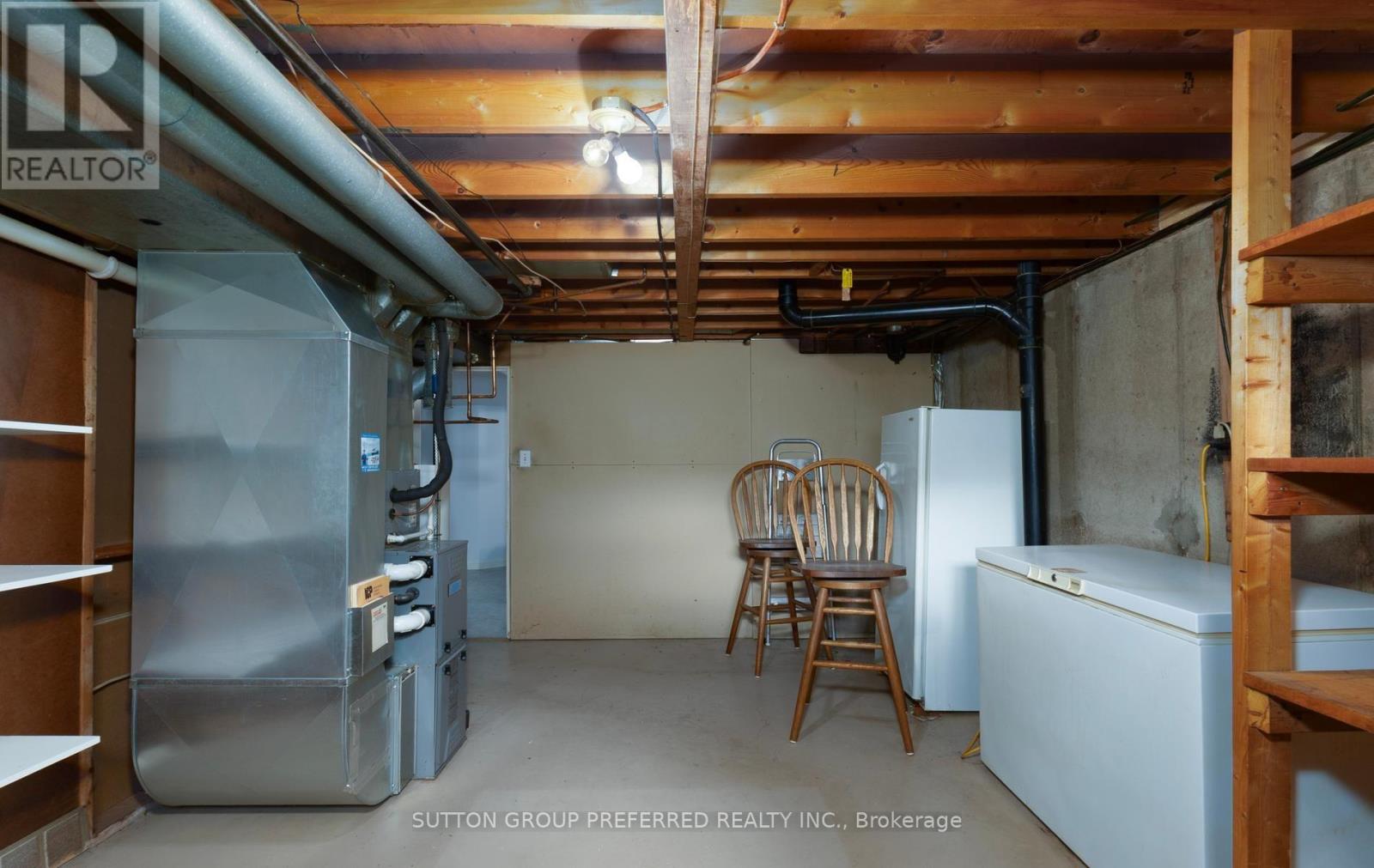 55 JENA CRESCENT - 34