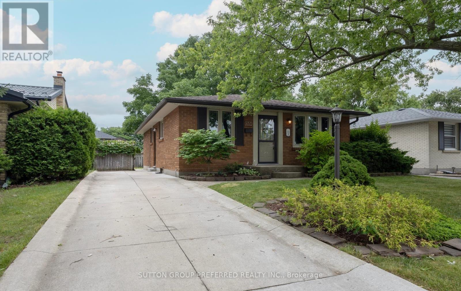 55 JENA CRESCENT - 45