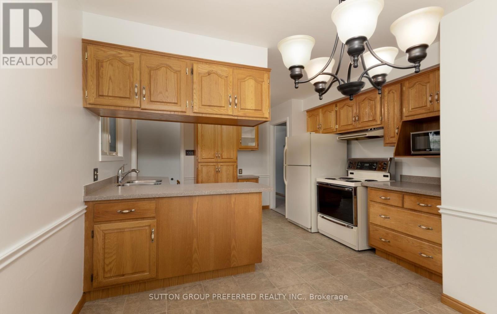 55 JENA CRESCENT - 5