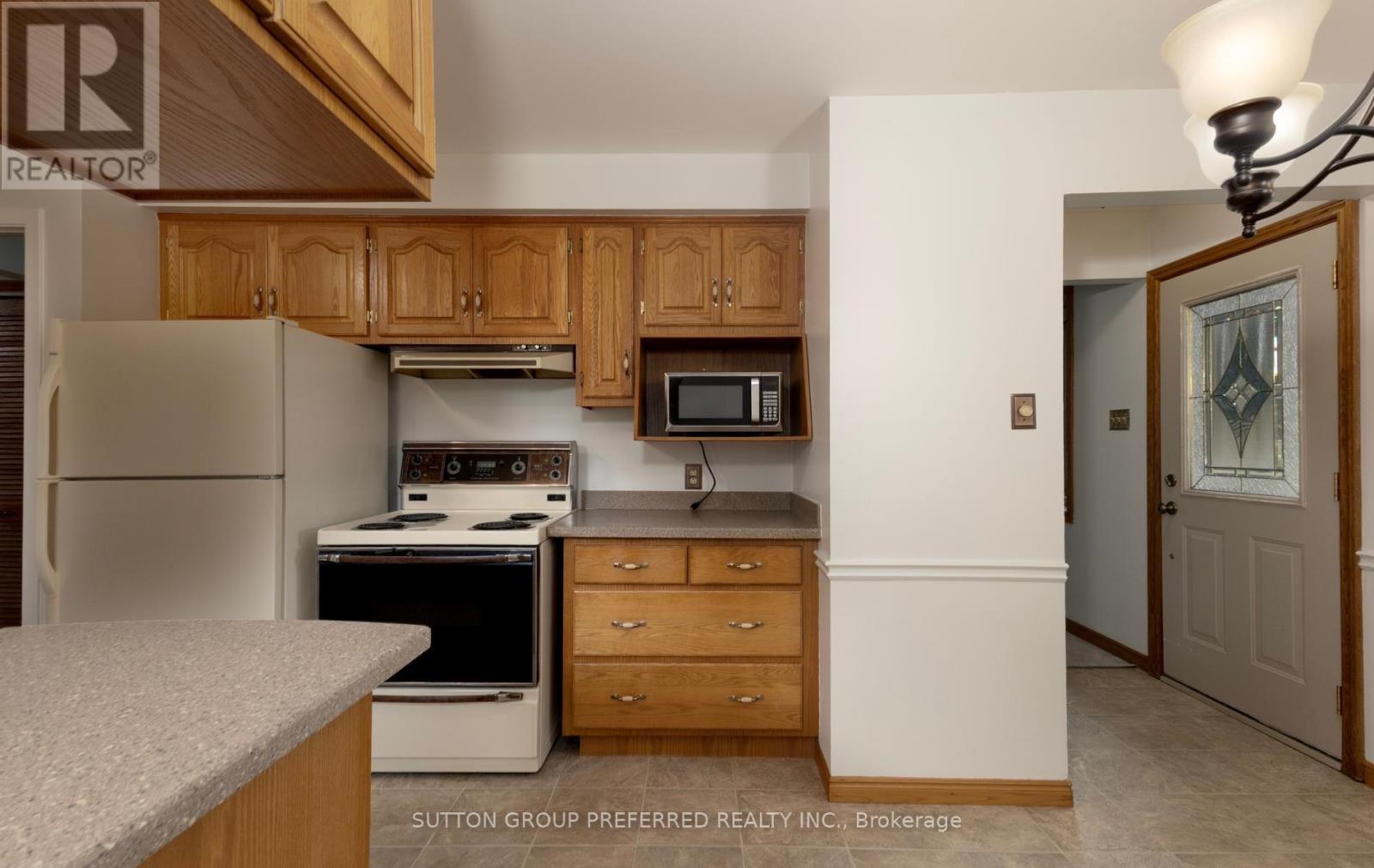 55 JENA CRESCENT - 6