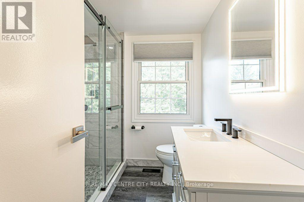 #22 1725 ERNEST AVENUE - 24
