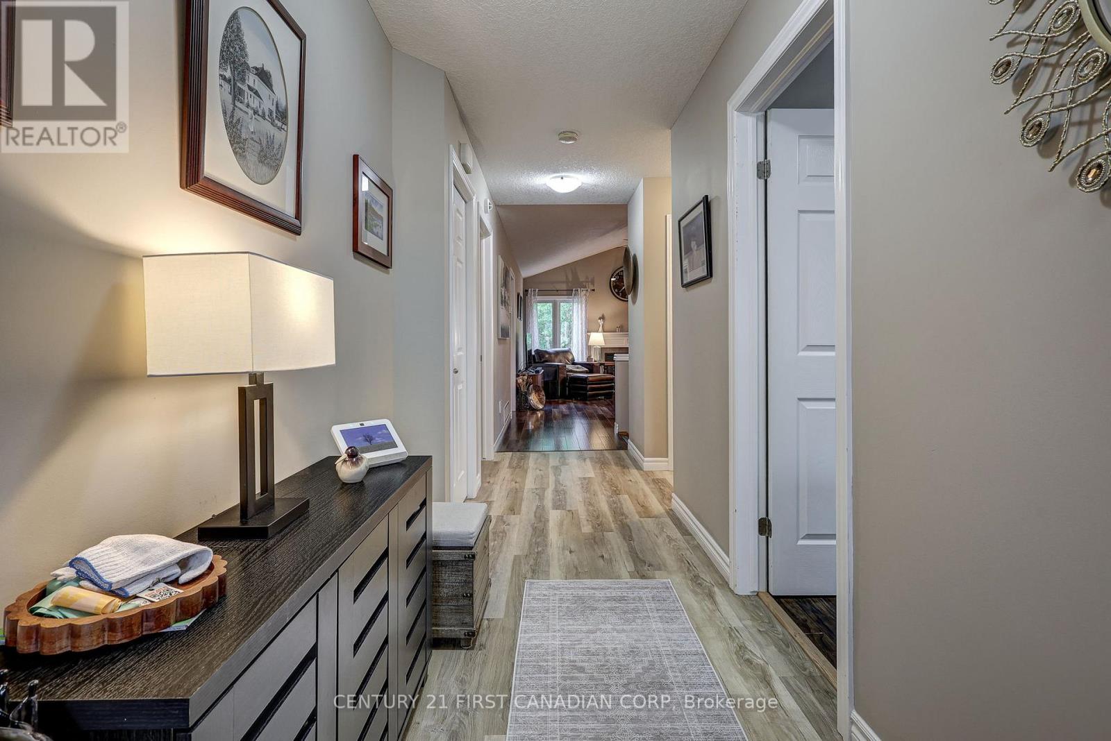26 CARDINAL COURT - 19