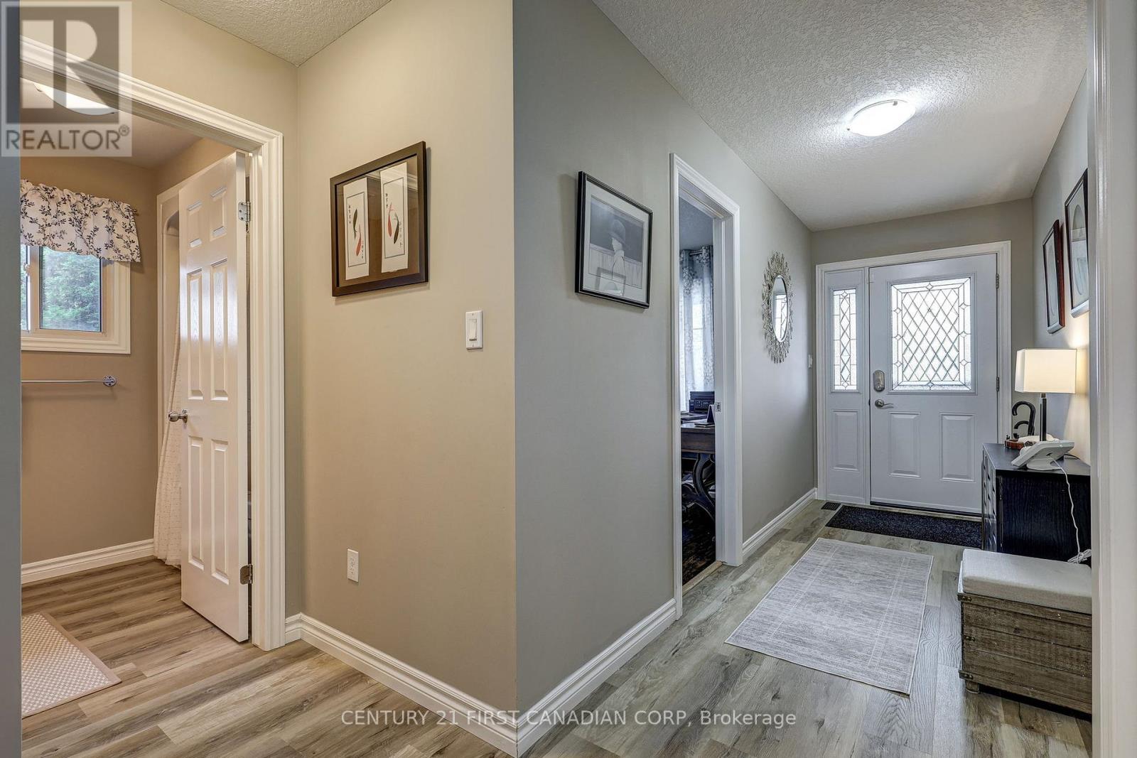 26 CARDINAL COURT - 20