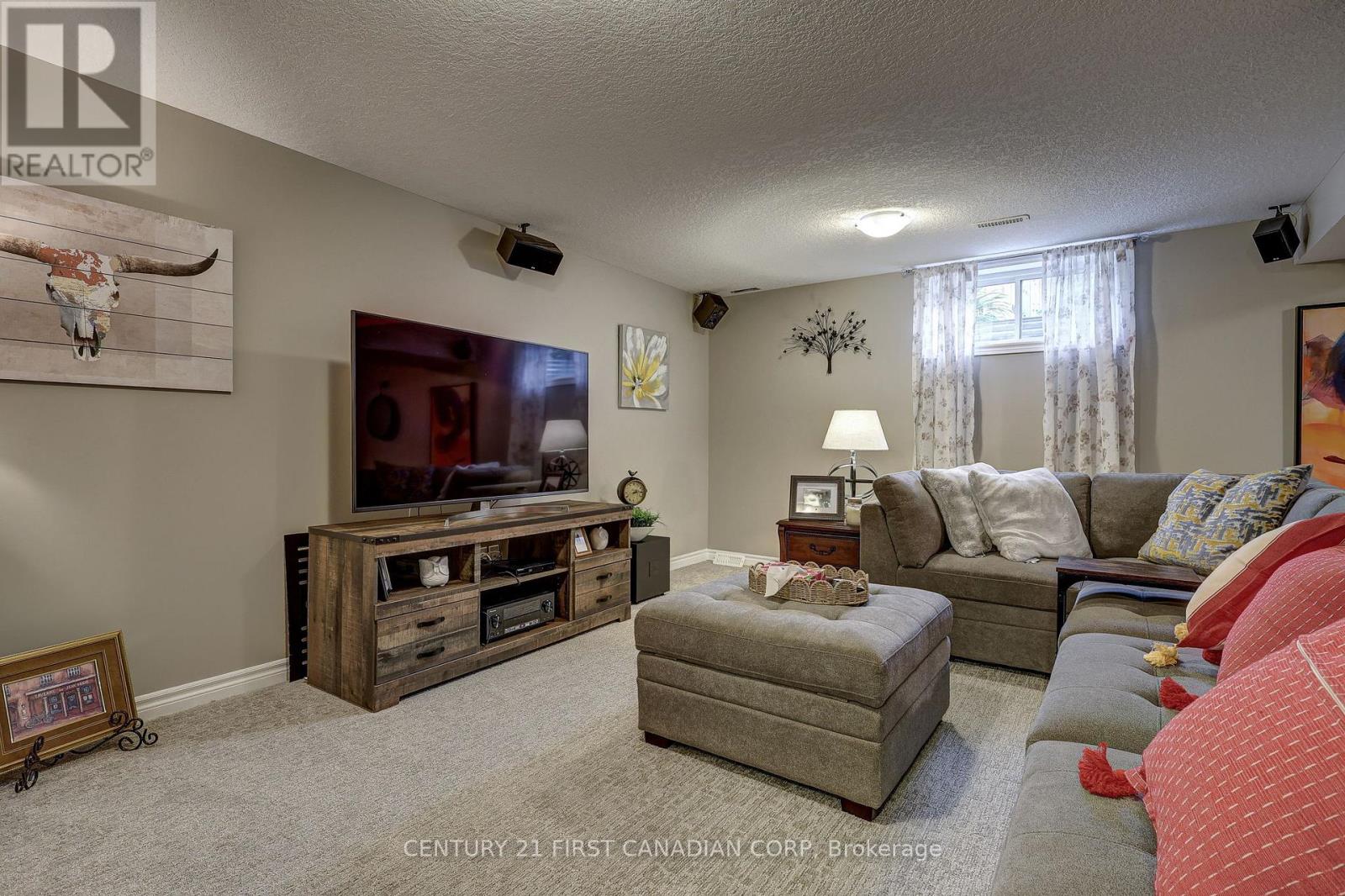 26 CARDINAL COURT - 41