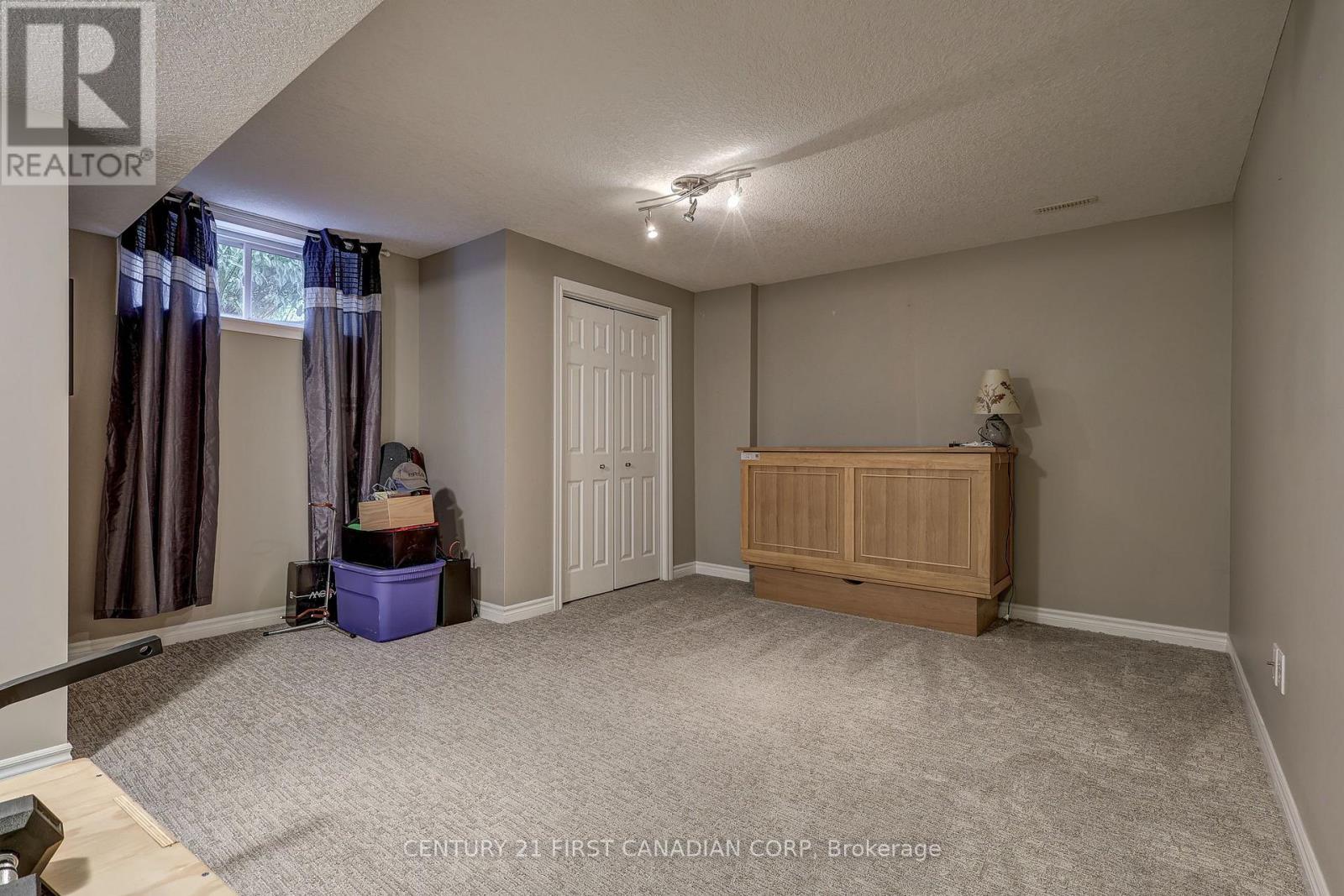 26 CARDINAL COURT - 46