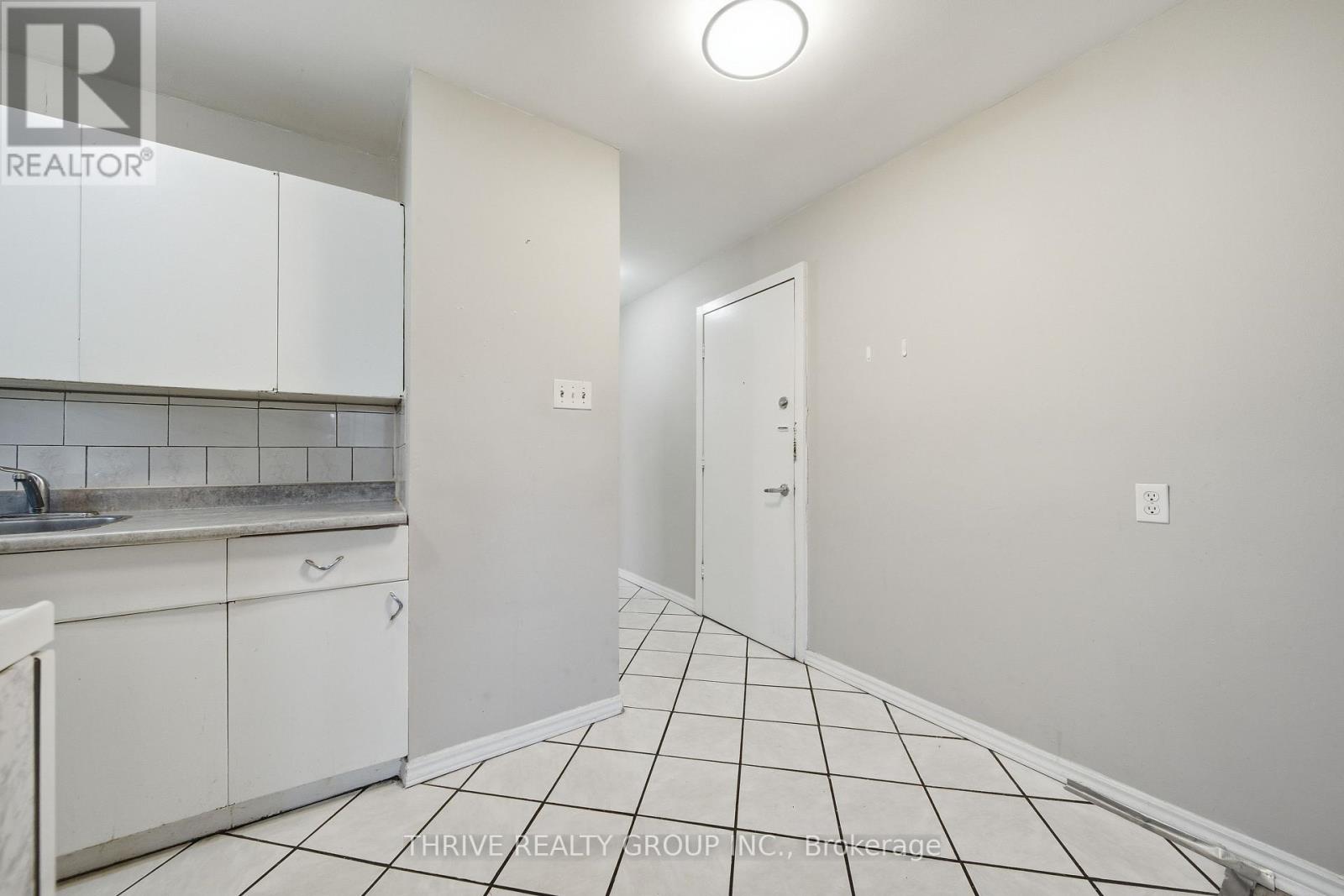 #1 153 Godfrey Drive, London East (East D), Ontario, N5V2E8, London East (East D), Ontario — photo 4 of 5