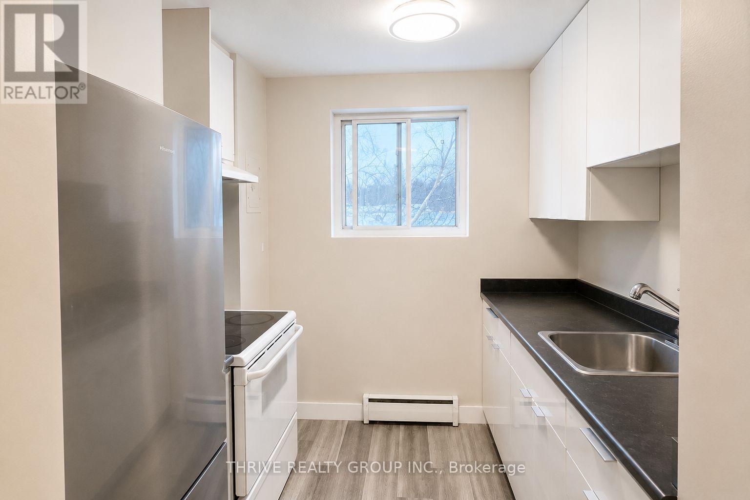#8 153 Godfrey Drive, London East (East D), Ontario, N5V2E8, London East (East D), Ontario — photo 5 of 5