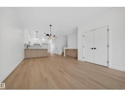 Bedroom 3 - 3734 Erlanger Dr Nw, Edmonton, AB T6M3G5 Photo 6
