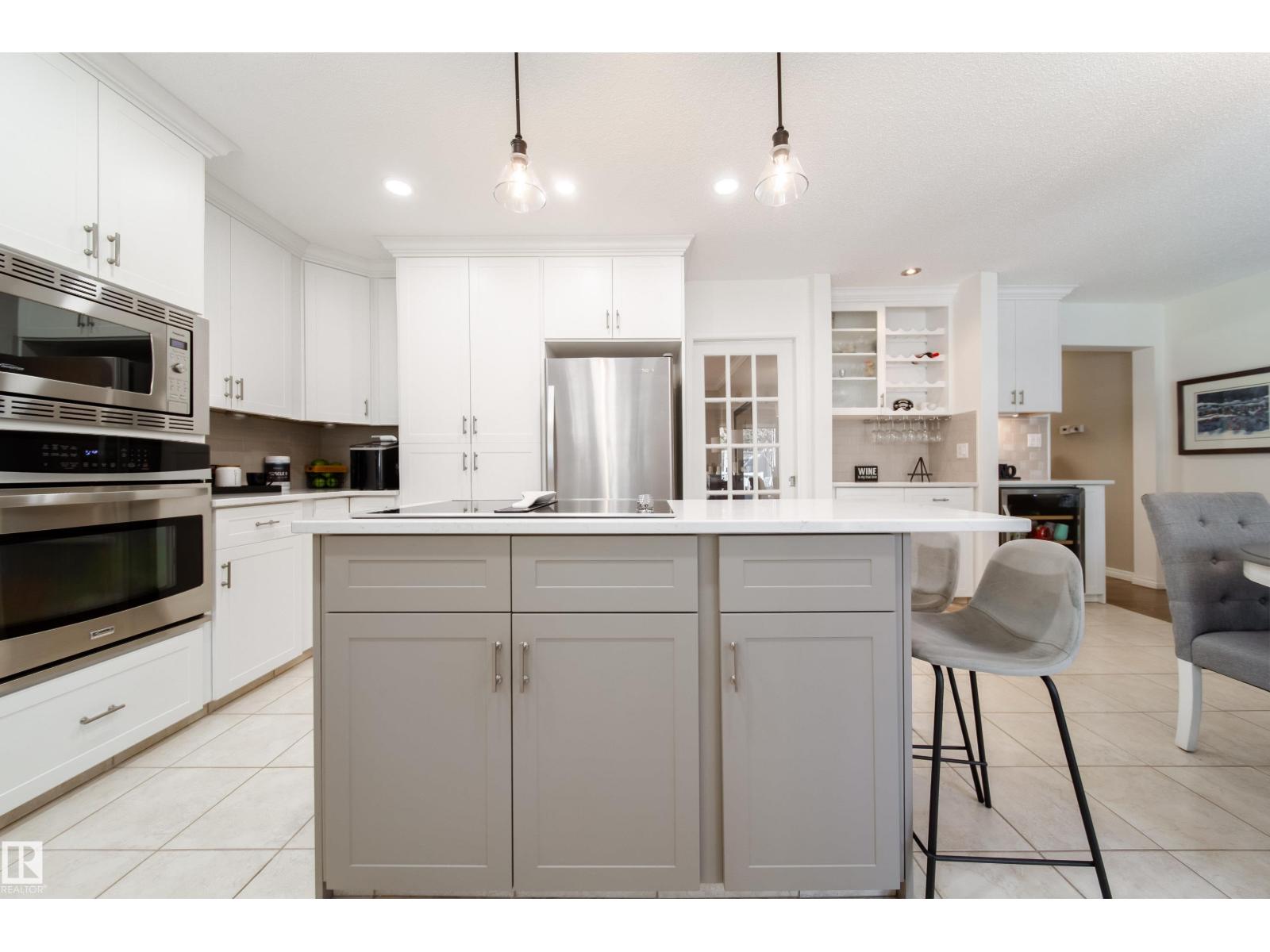 716 Hendra CR NW NW - 17