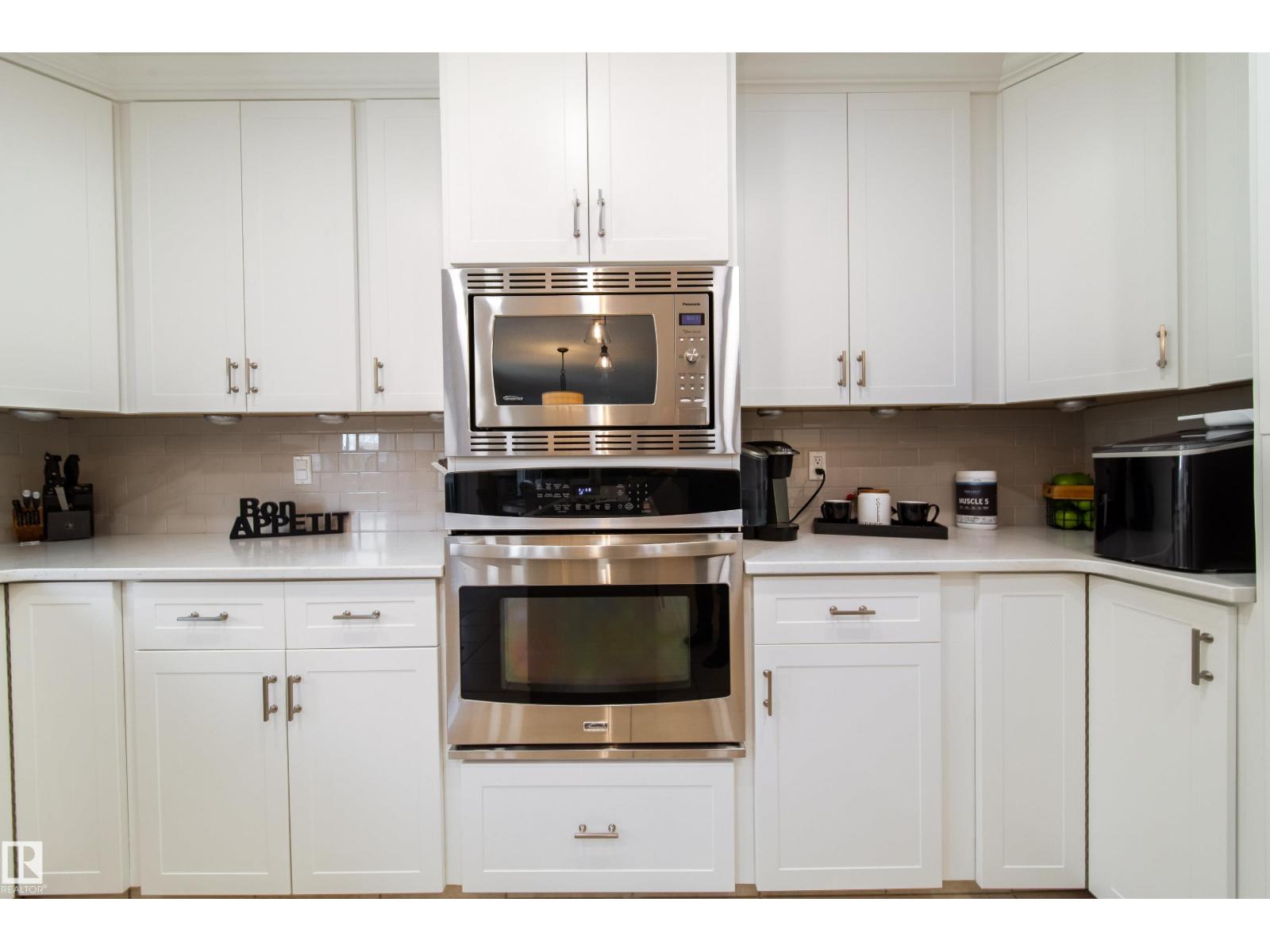 716 Hendra CR NW NW - 15