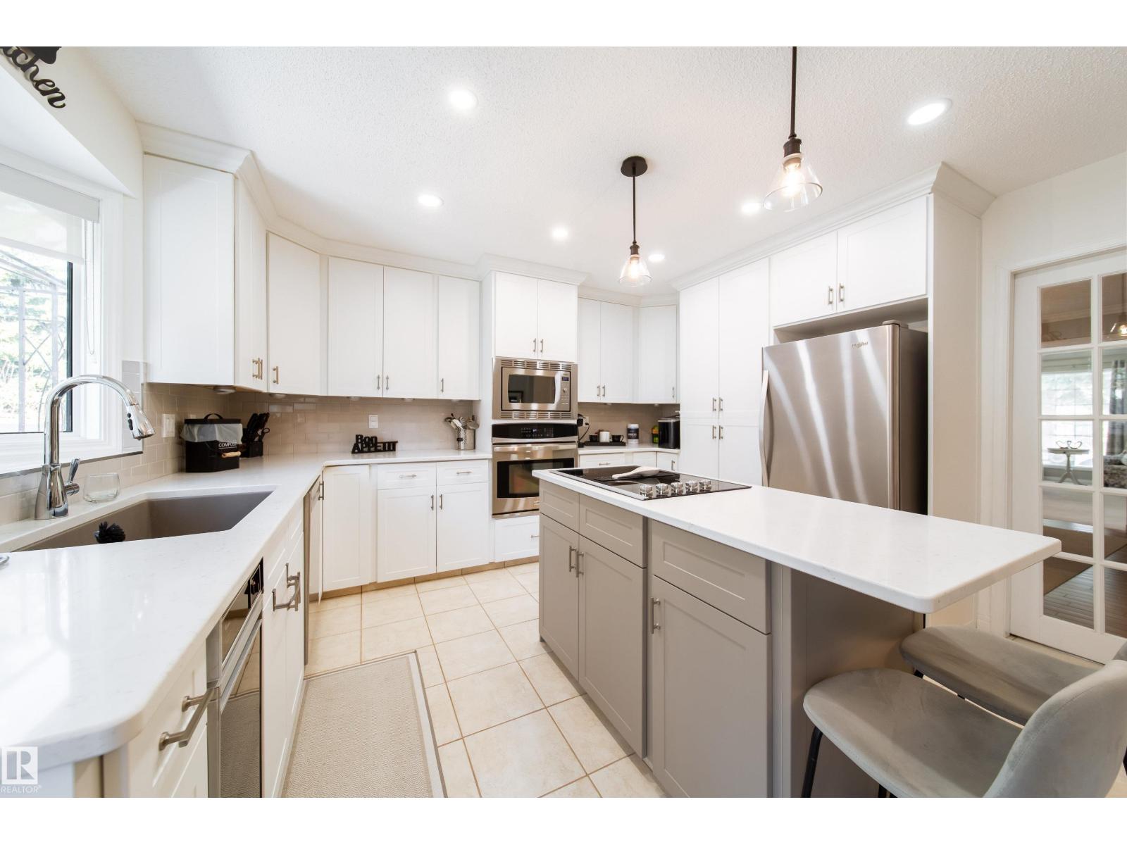 716 Hendra CR NW NW - 13