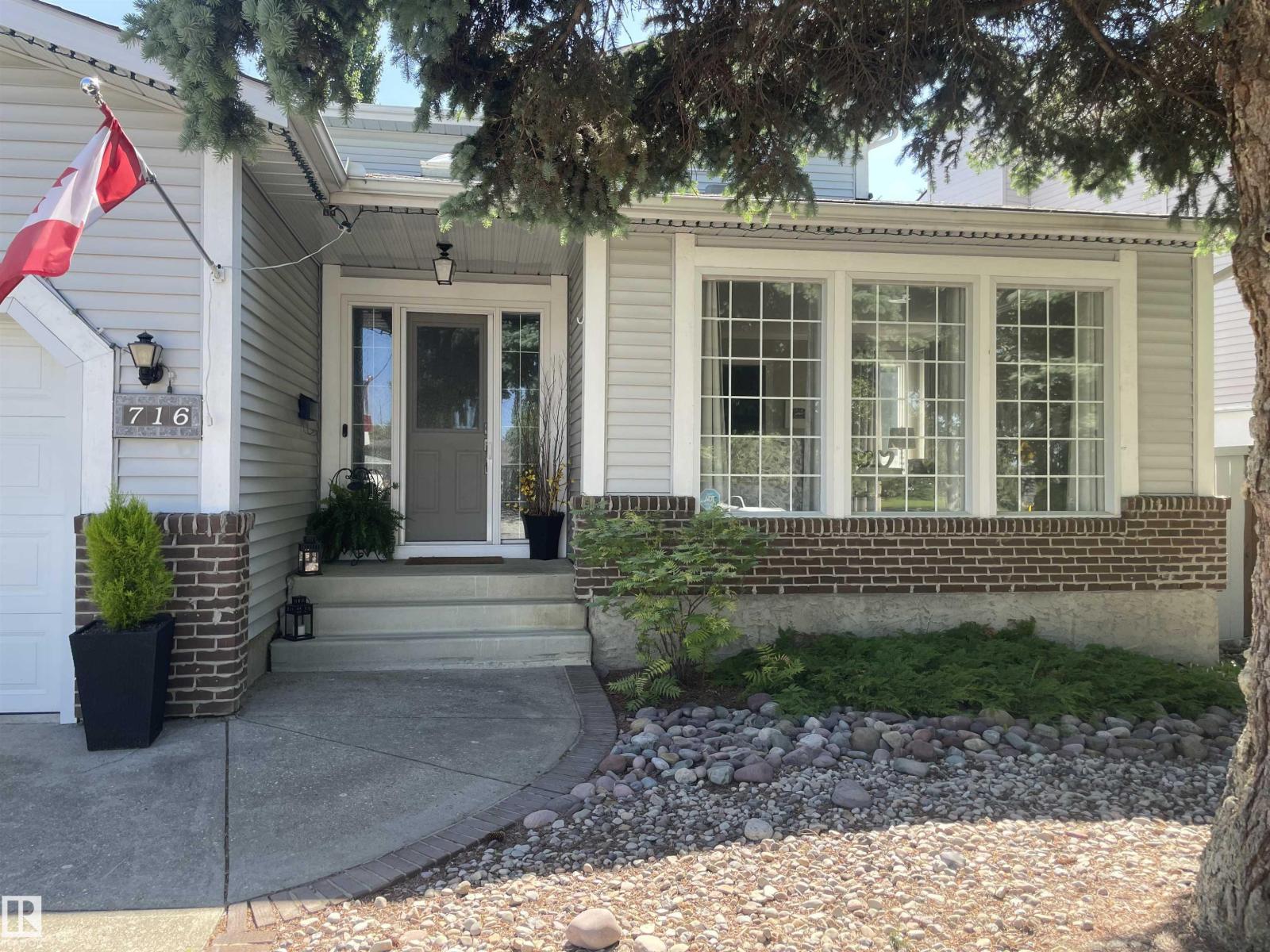 716 Hendra CR NW NW - 1