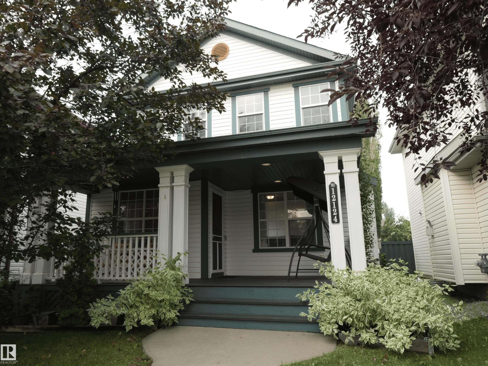 12124 17 AV SW - 1
