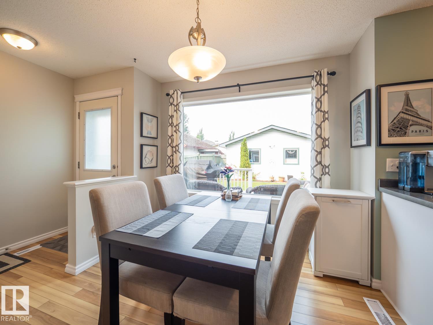 12124 17 AV SW - 12
